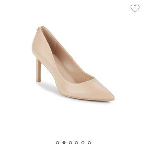 KARL LAGERFELD PARIS
Glora Point Toe Leather Pumps | Tan